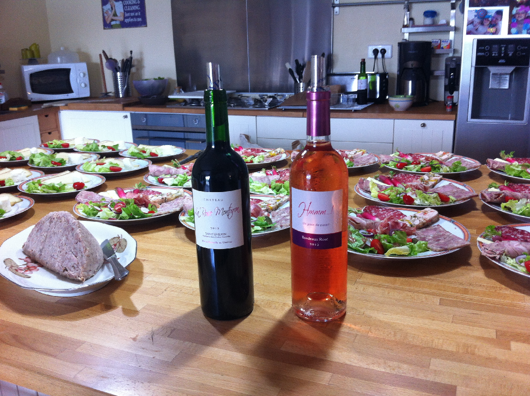 Déjeuner à la table des vignerons à St Emilion