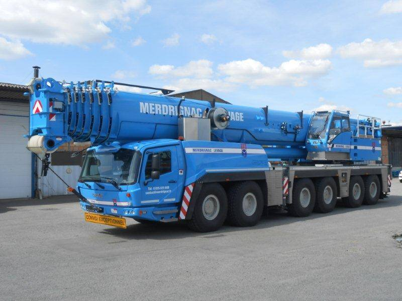 Grue mobile 300 tonnes